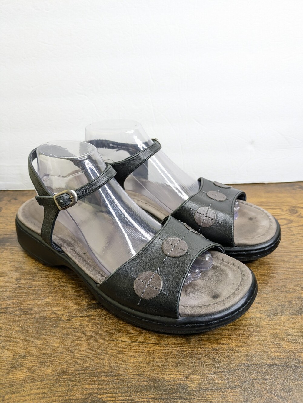 Dansko Sandals 42 US 11.5 12 Black Leather Ankle Strap Circle Applique Open Toe